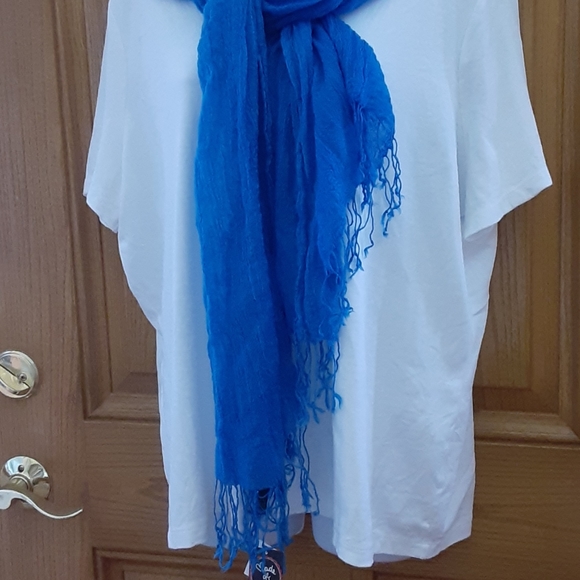 NWT blue gauzy neck wrap - Picture 2 of 7